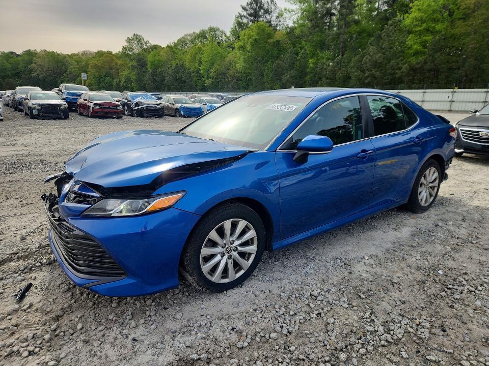 2020 Toyota Camry le