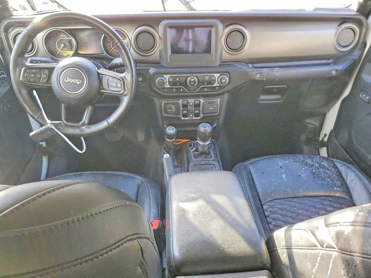 2022 Jeep Gladiator Sport