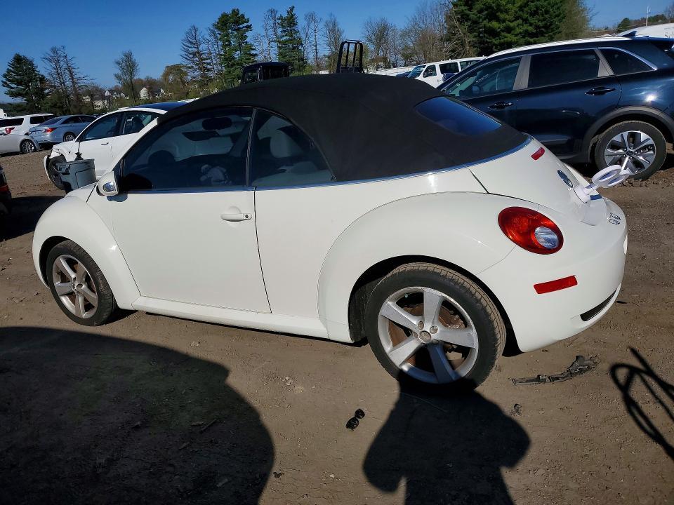 2007 Volkswagen New Beetle Triple White