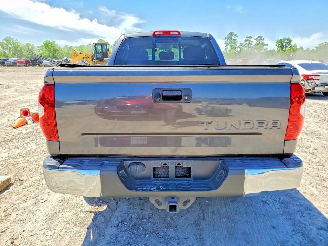 2016 Toyota Tundra SR5