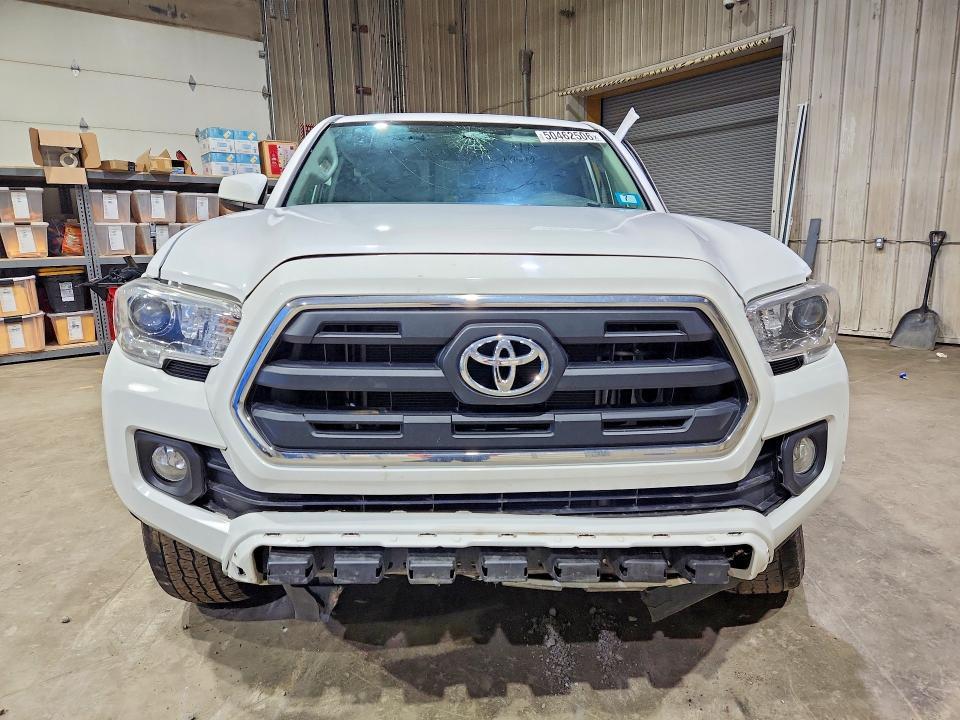 2016 Toyota Tacoma SR5