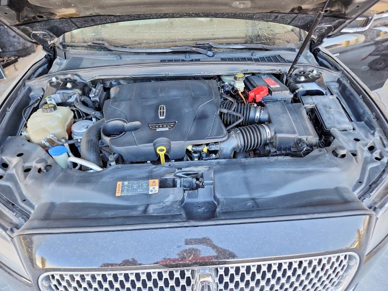 2017 Lincoln Continental Black Label