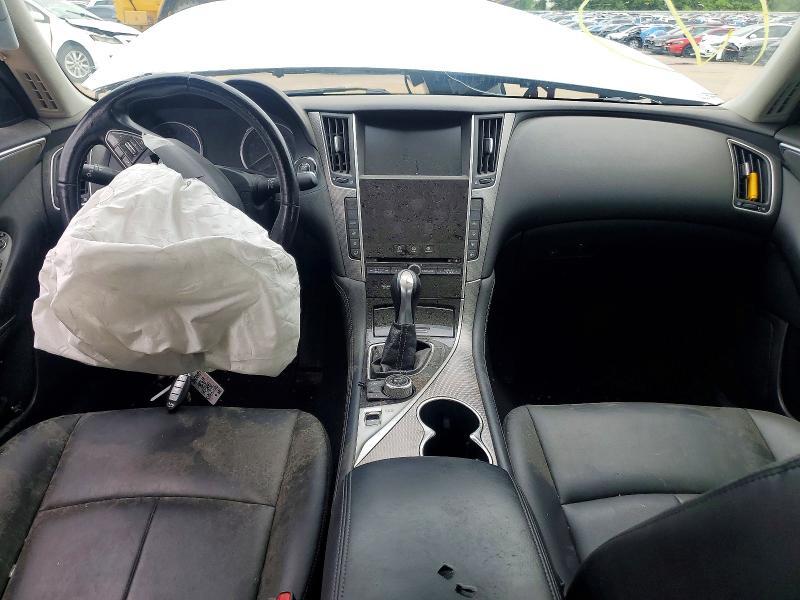 2015 Infiniti Q50 Base