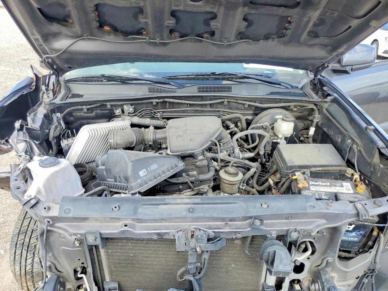 2016 Toyota Tacoma SR