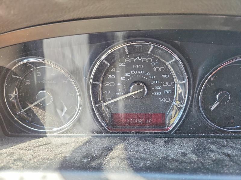 2010 Lincoln MKS