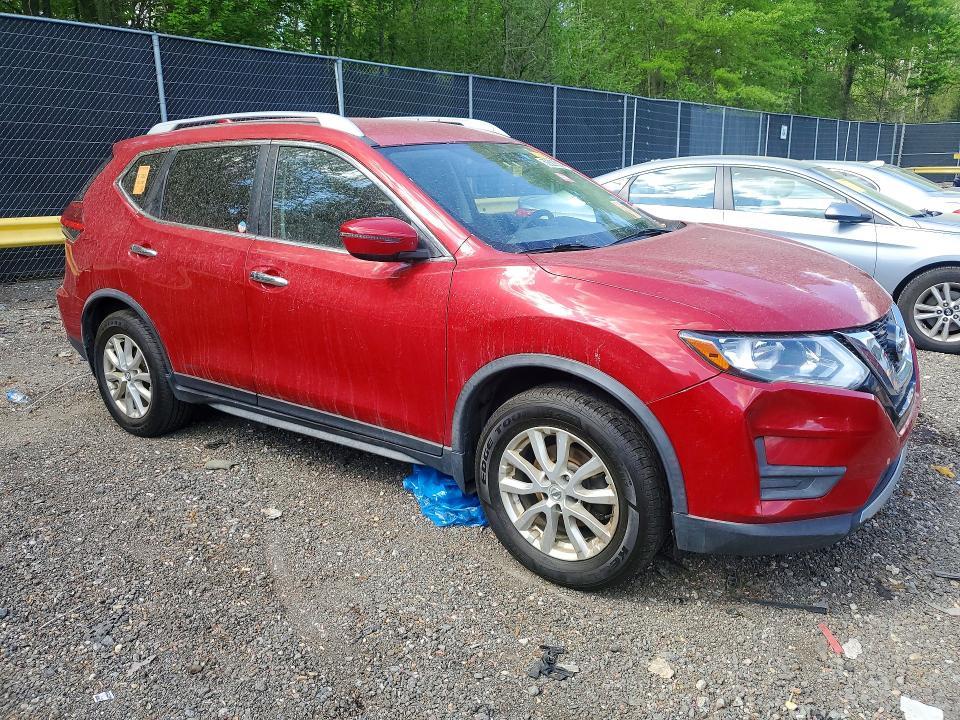 2017 Nissan Rogue sv