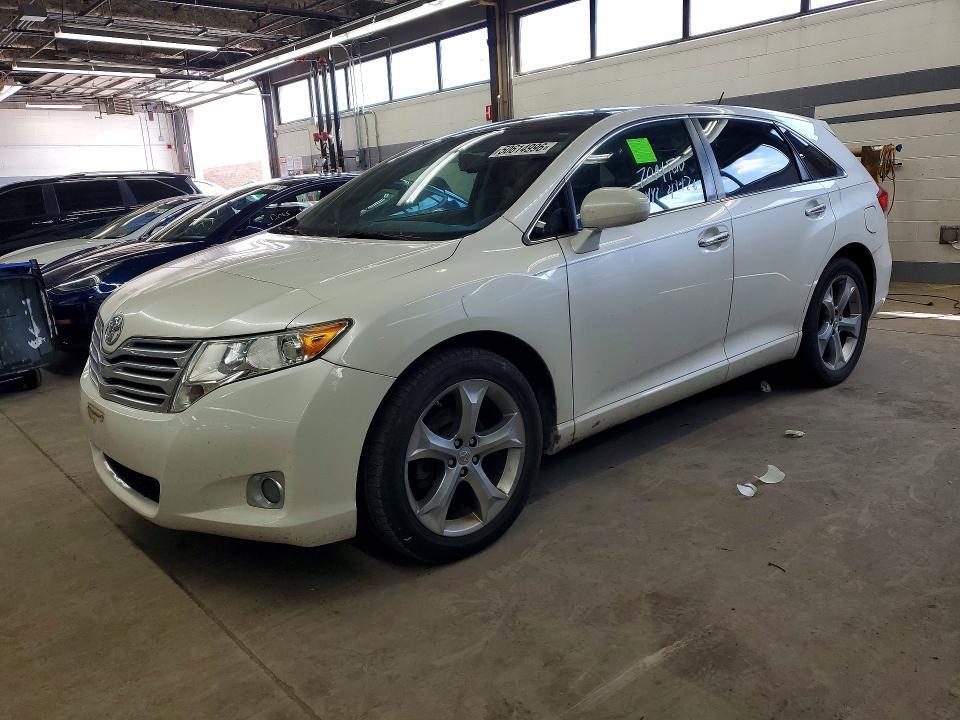 2010 Toyota Venza awd V6