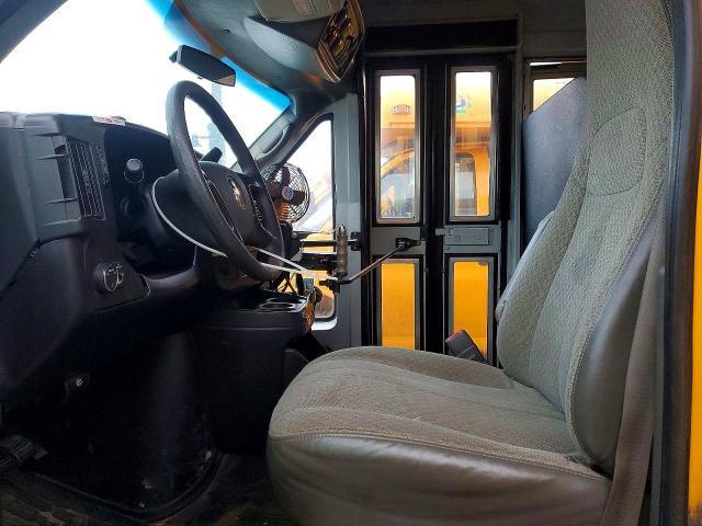 2010 Chev Express Cutaway G4500