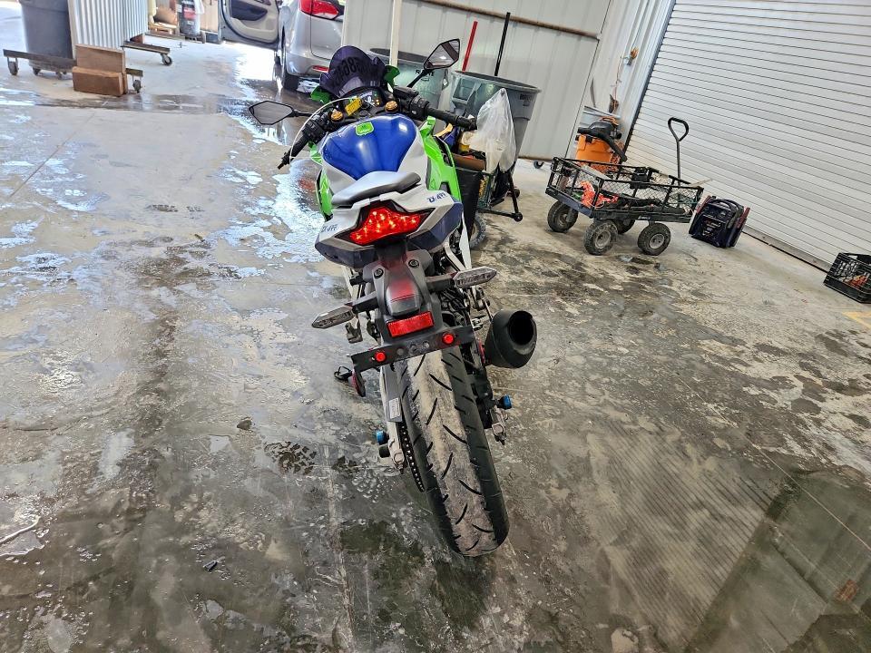 2024 Kawasaki ZX400 S