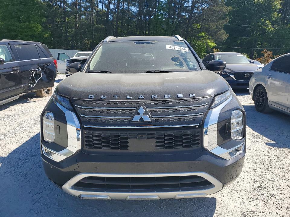 2023 Mitsubishi Outlander sel