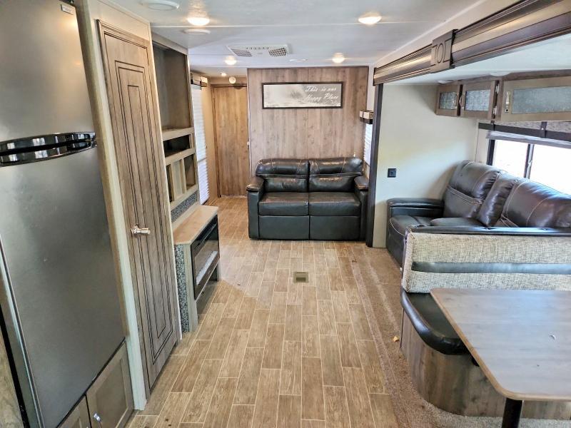 2019 Palamino Puma 2019 Forest River Puma Camper