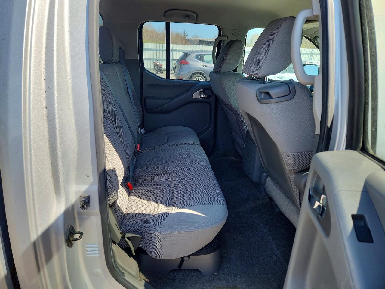2010 Nissan Frontier SE V6