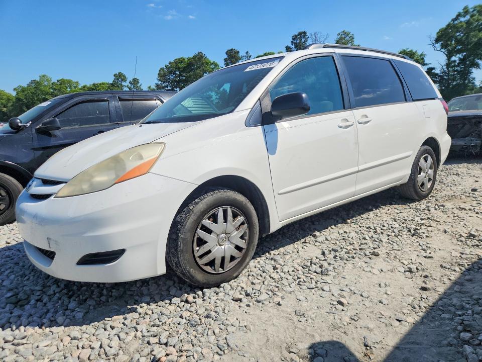 2009 Toyota Sienna le 8-passenger