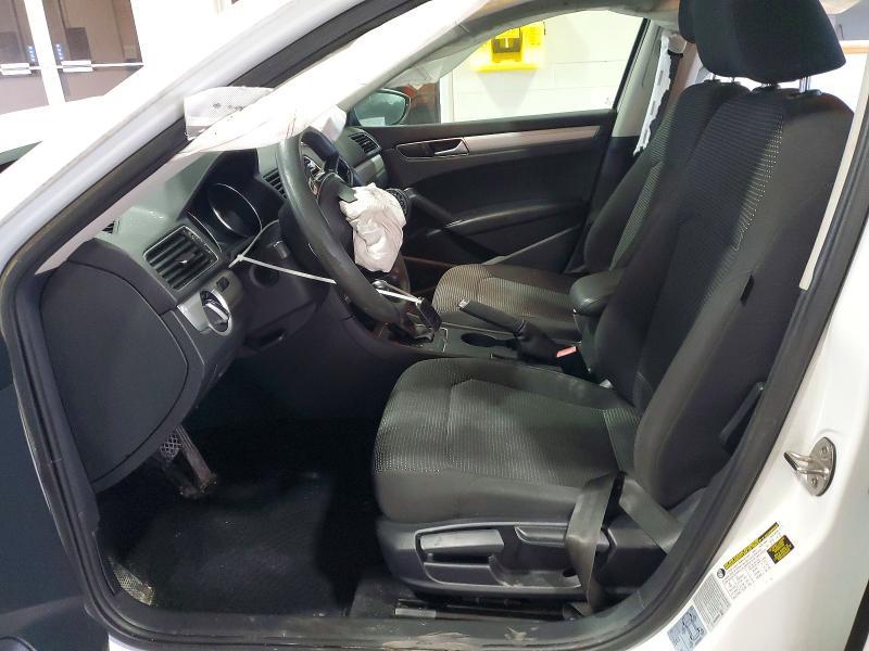 2016 Volkswagen Passat s