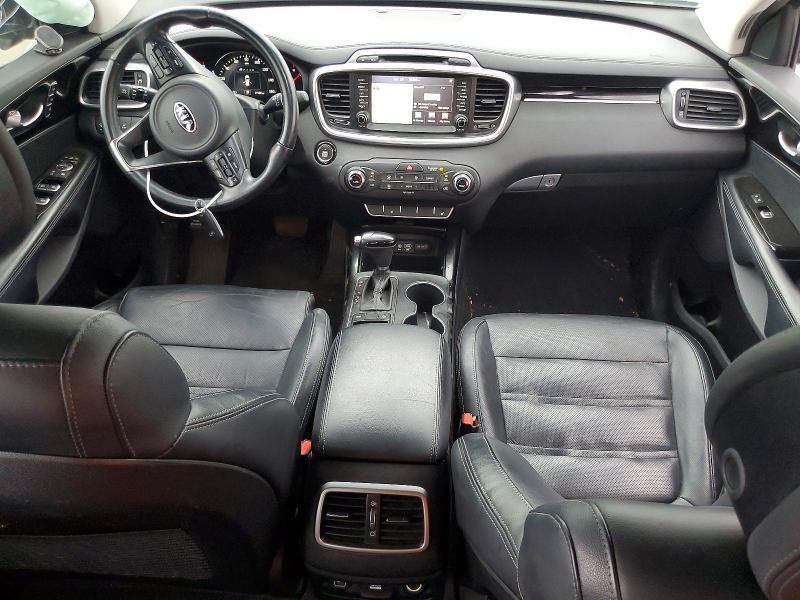 2016 KIA Sorento sx V6