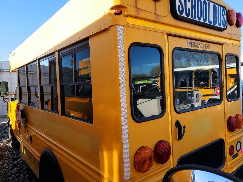 2011 Chevrolet 2011 Collins Bantam G3500-school bus