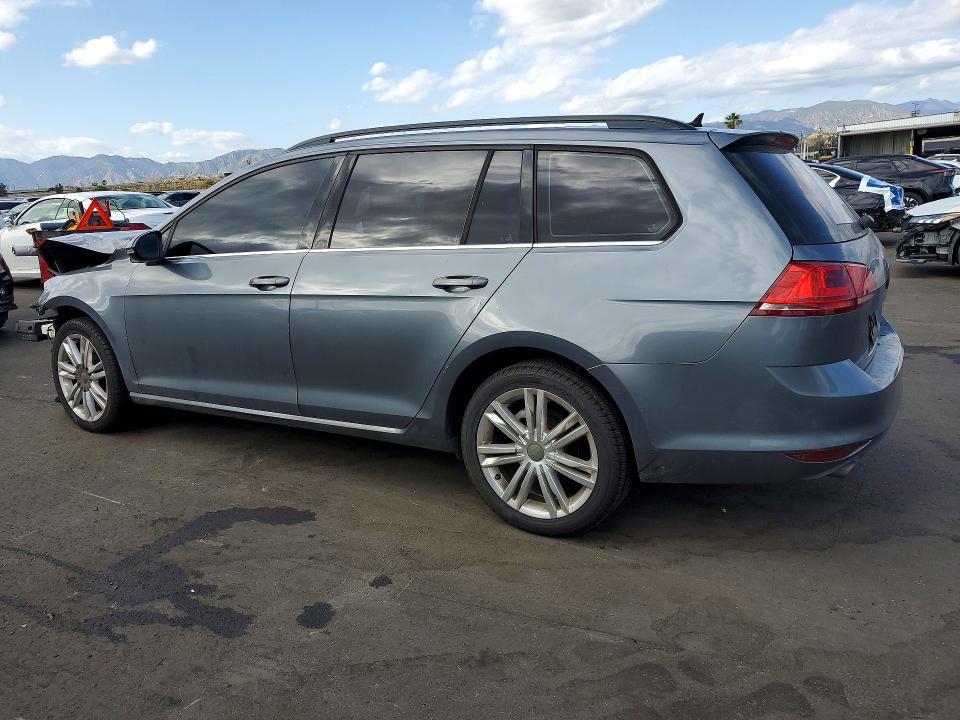 2015 Volkswagen Golf Sportwagen tdi s