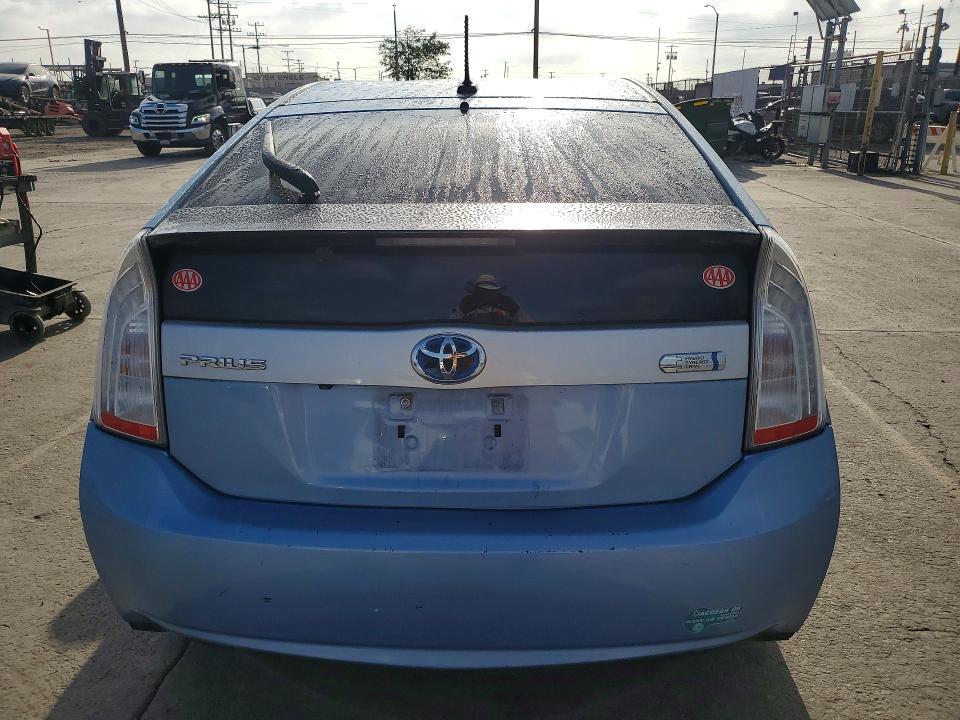 2015 Toyota Prius Plug-in Hybrid Advanced