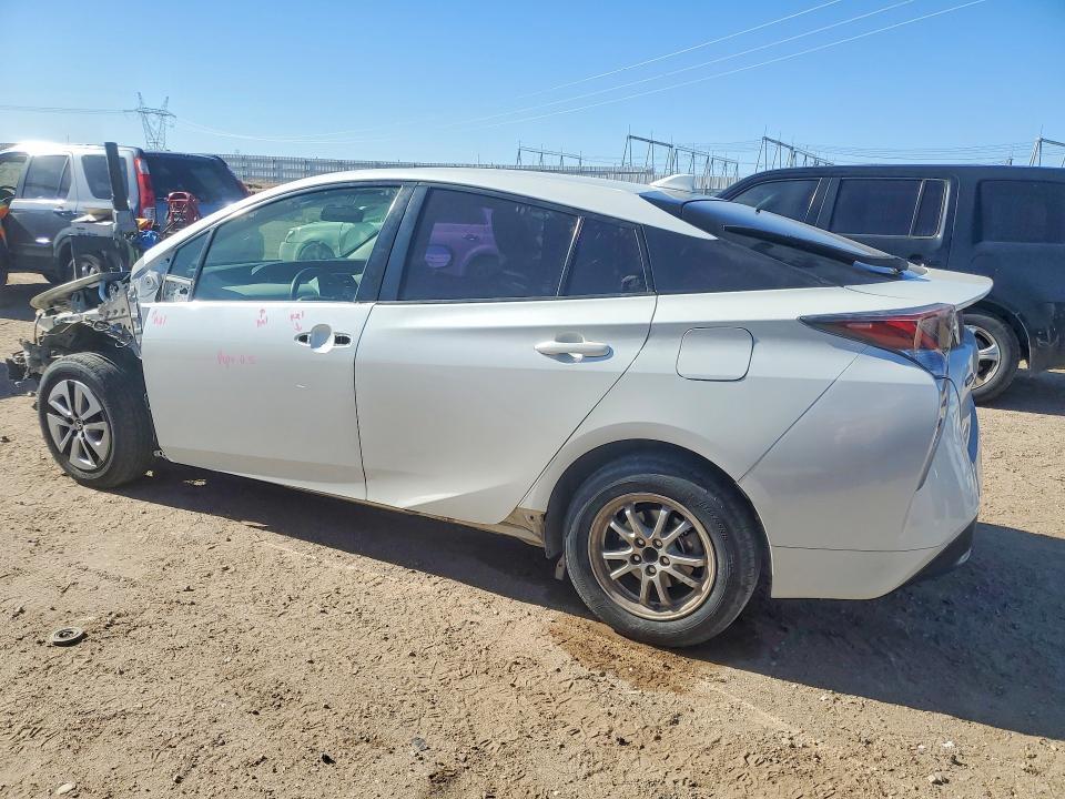 2016 Toyota Prius Three