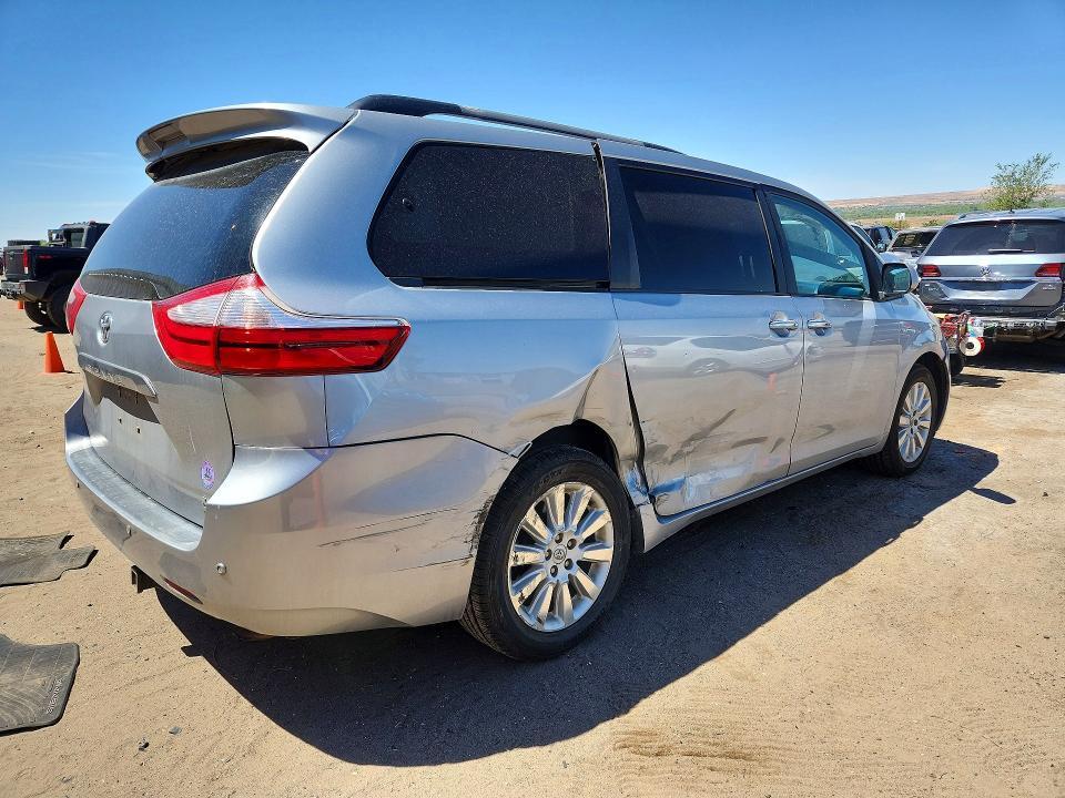 2016 Toyota Sienna xle Premium 7-passenger