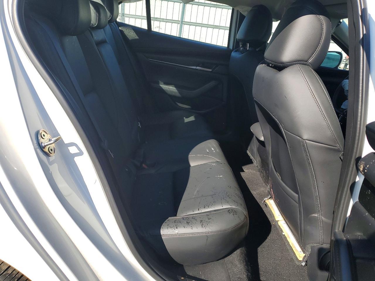 2021 Mazda 3 Select