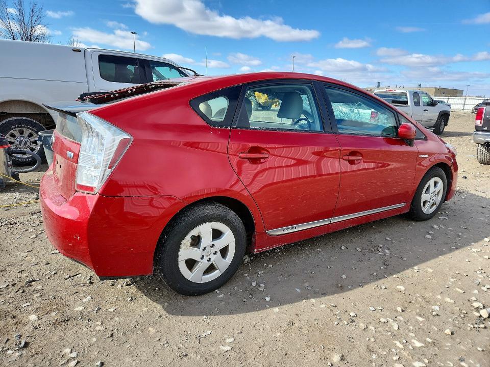 2010 Toyota Prius iii