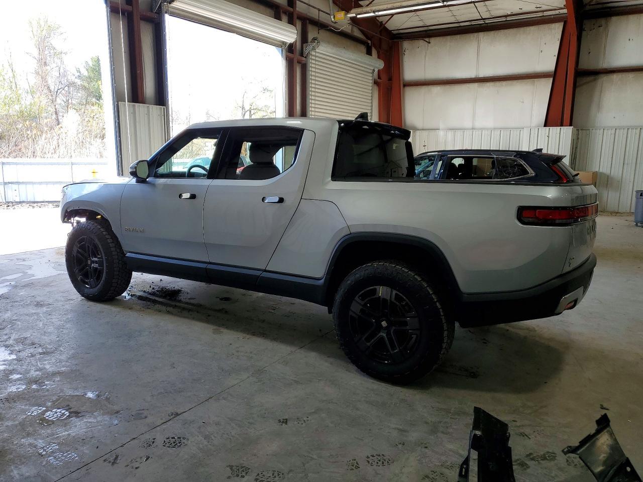 2022 Rivian R1T Adventure