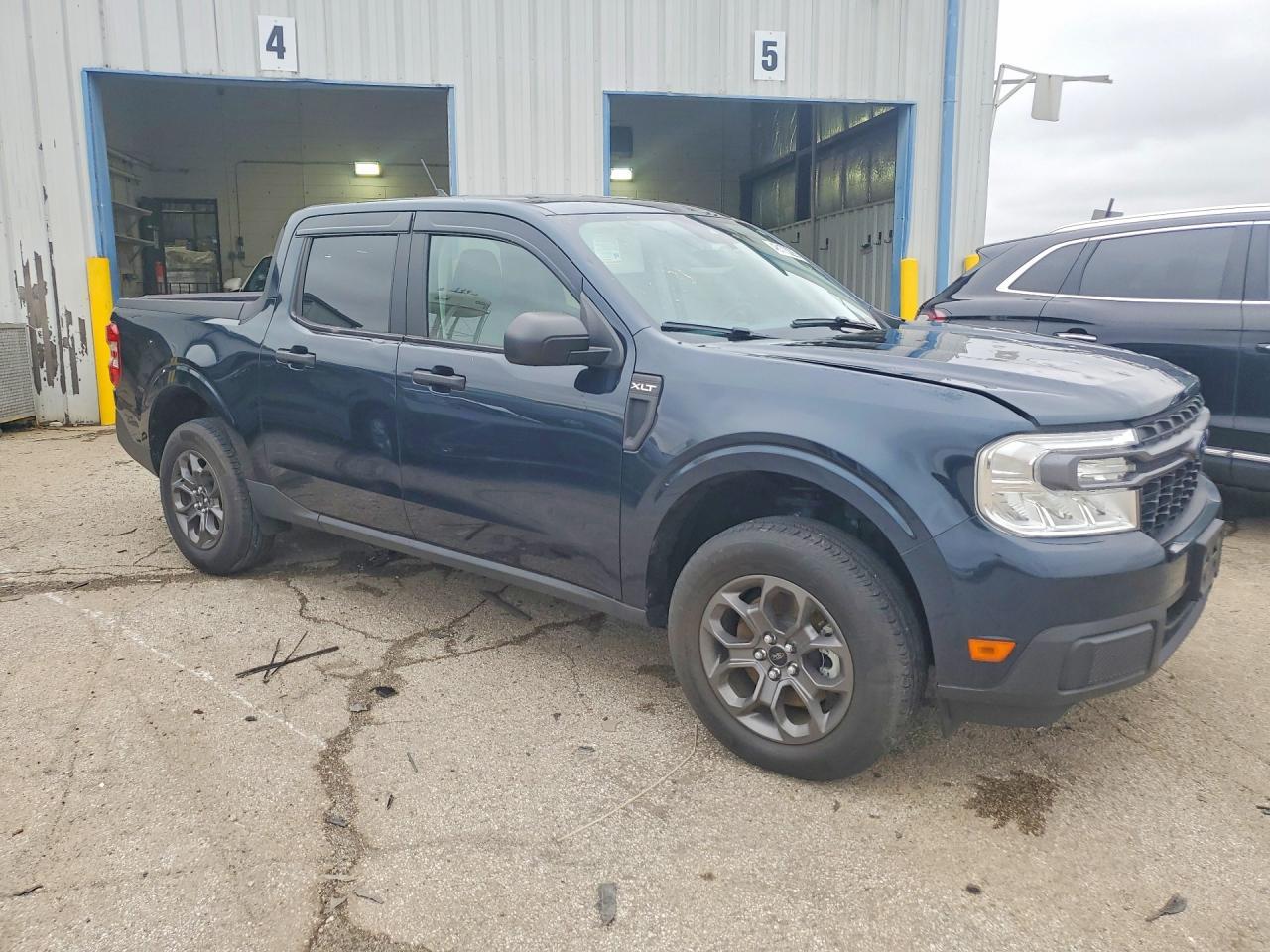 2022 Ford Maverick XL