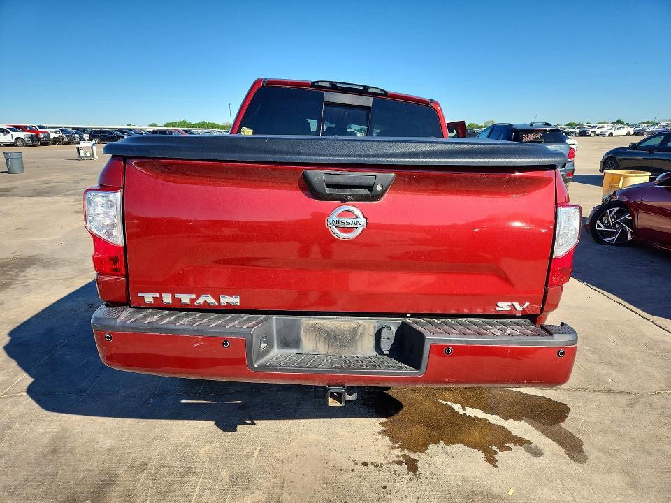 2018 Nissan Titan sv