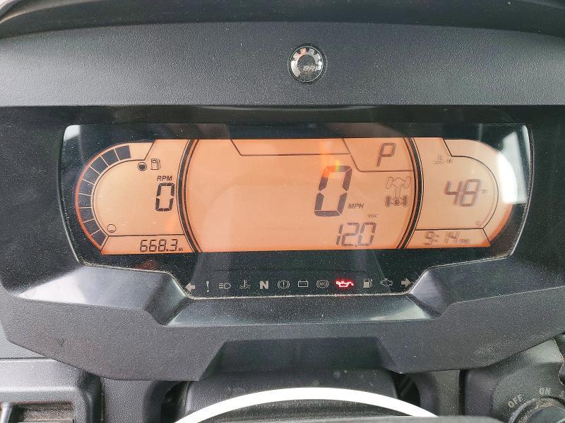 2024 Can-Am Defender Utility Vehicle