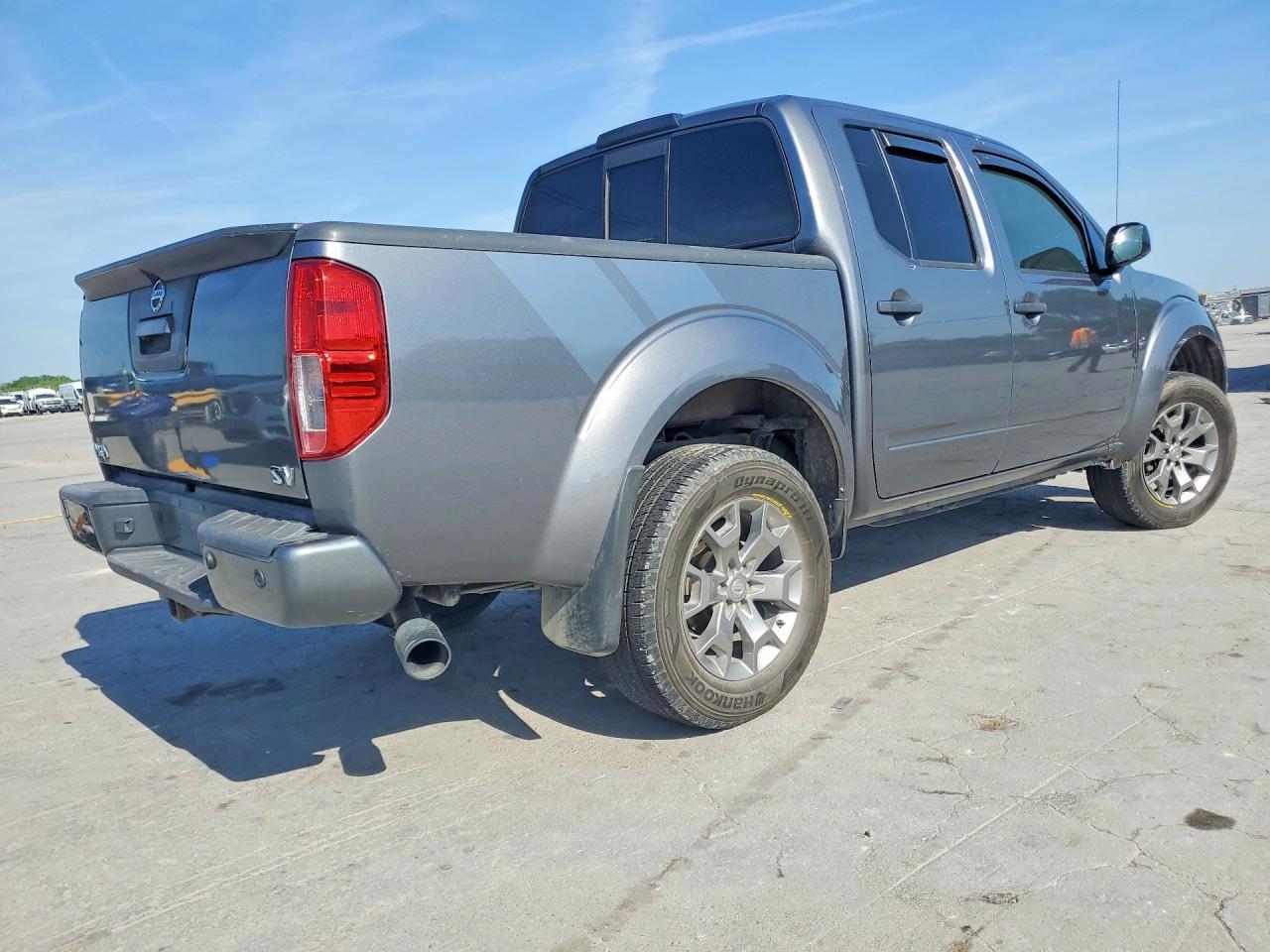 2020 Nissan Frontier SV