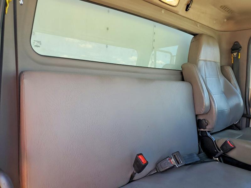 2020 Freightliner Business Class M2 BOX Truck