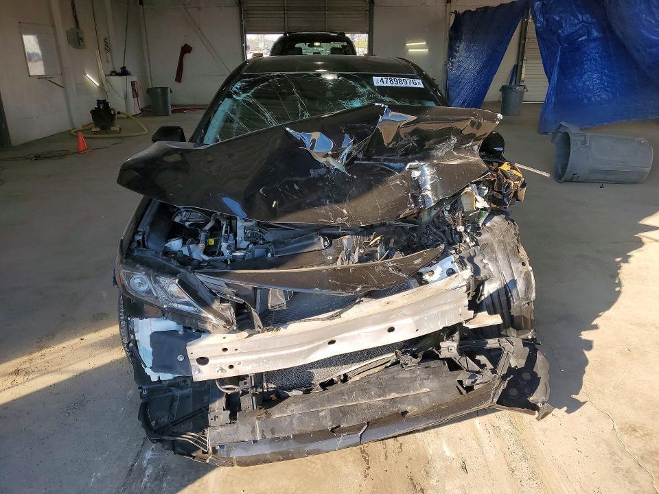 2021 Toyota Camry le