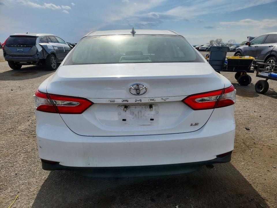 2019 Toyota Camry le