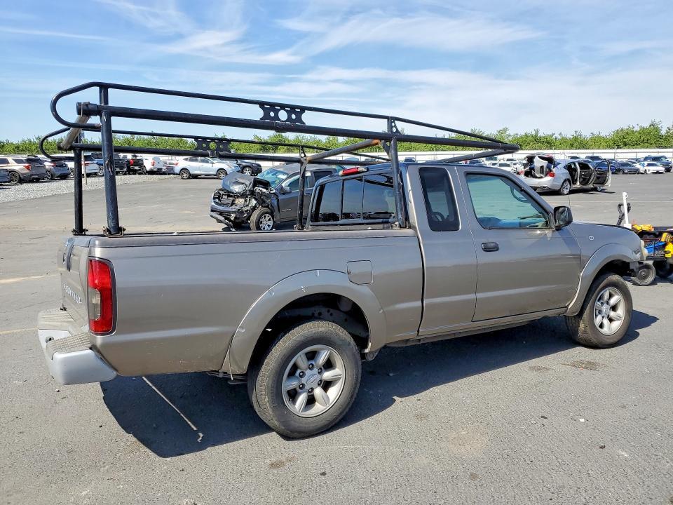 2004 Nissan Frontier King cab xe