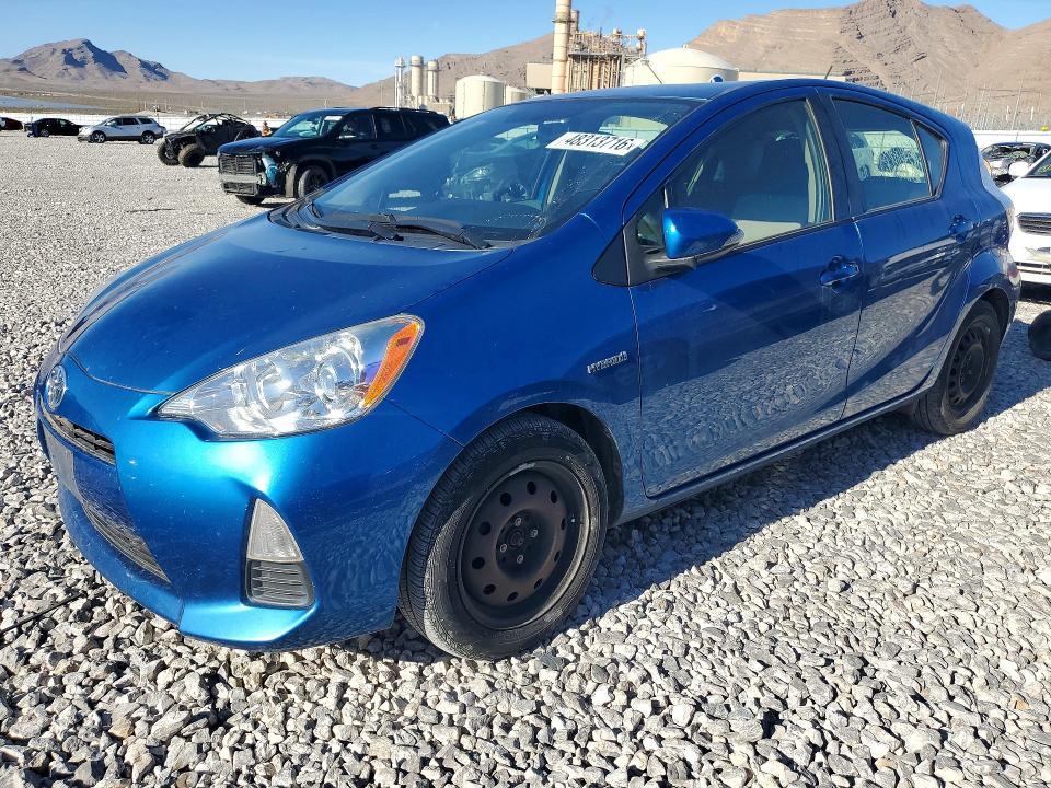 2014 Toyota Prius c Three