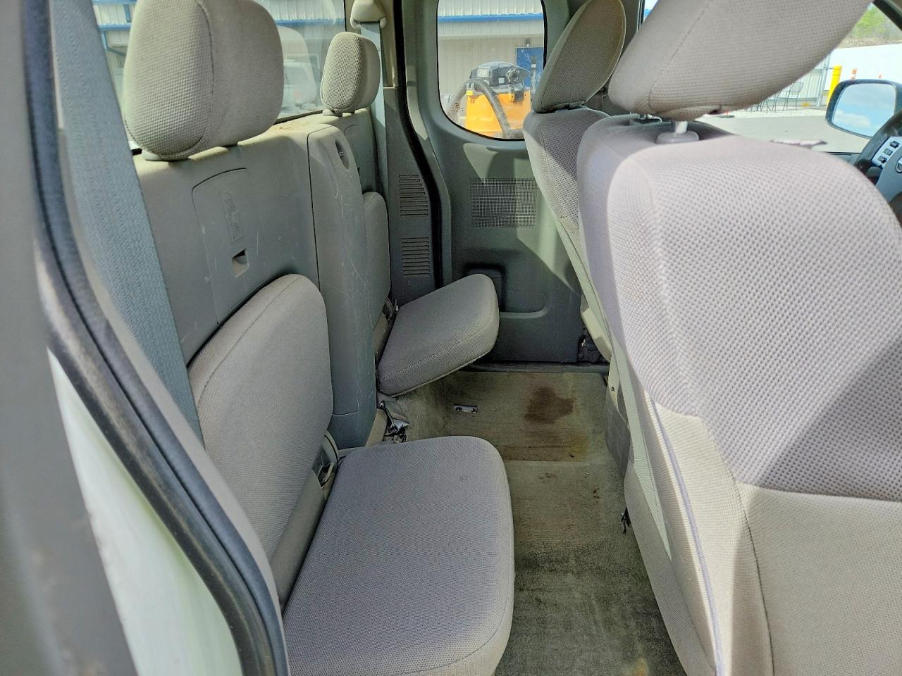 2016 Nissan Frontier S