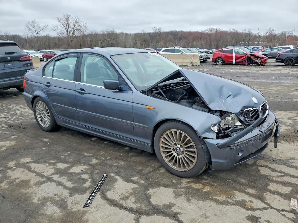 2003 BMW 330 i