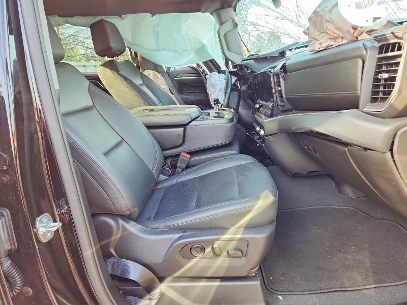 2025 GMC Sierra K1500 SLT