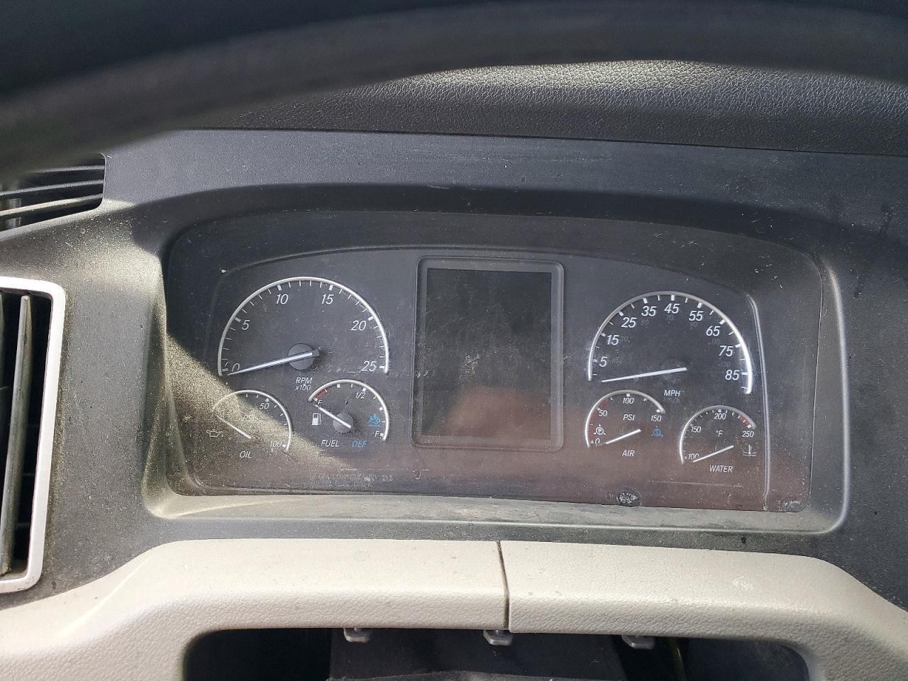 2019 Freigliner 2019 Freightliner Cascadia 126 Semi Truck