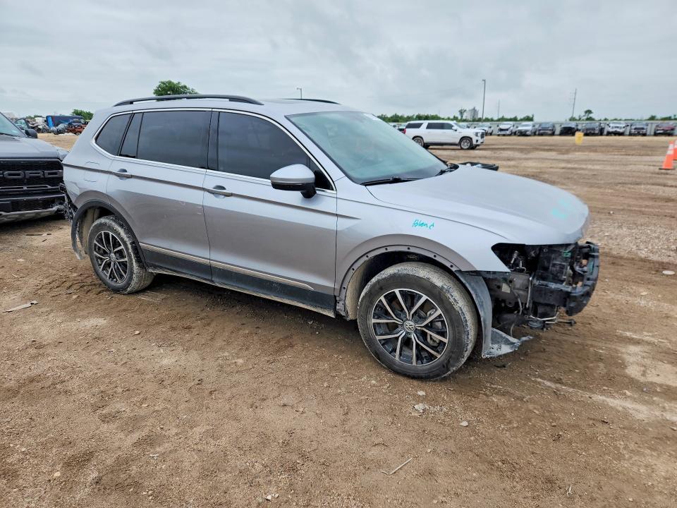 2021 Volkswagen Tiguan se