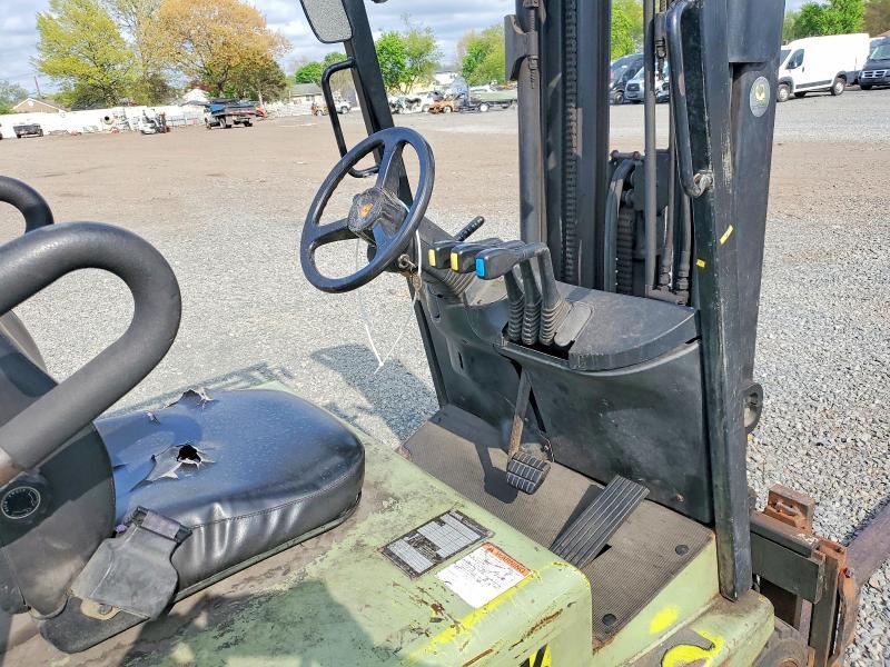 2000 Clark TMG15 Forklift