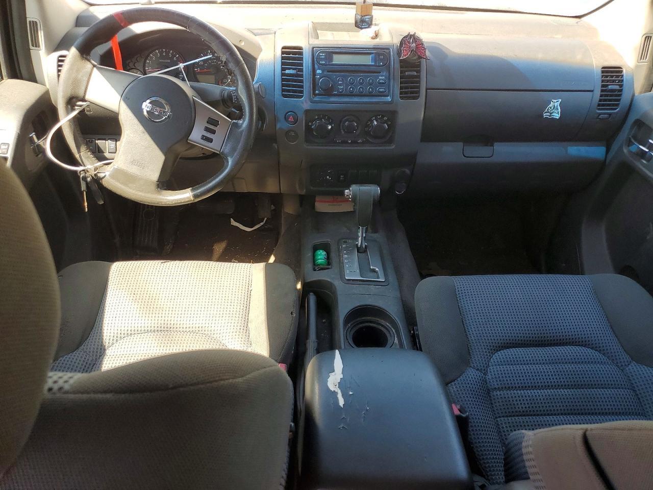 2005 Nissan Frontier SE