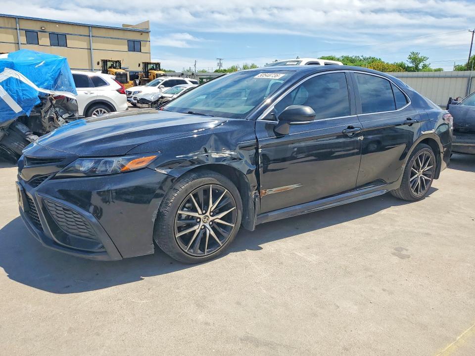 2023 Toyota Camry se