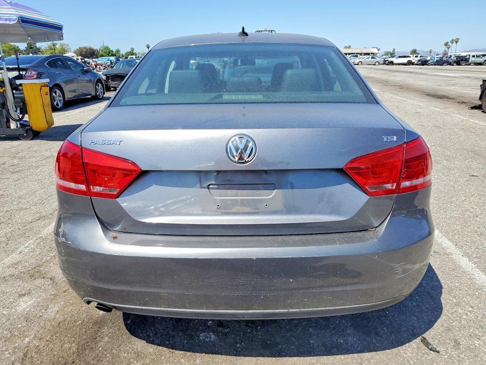 2014 Volkswagen Passat s