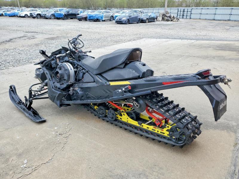 2022 Skidoo Renegade