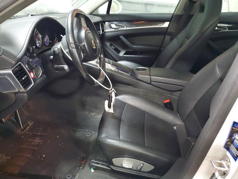 2014 Porsche Panamera 2