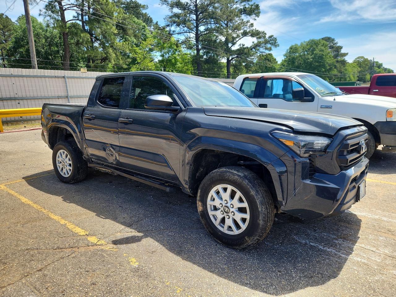 2025 Toyota Tacoma SR