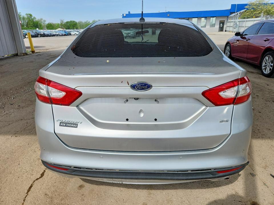 2016 Ford Fusion se
