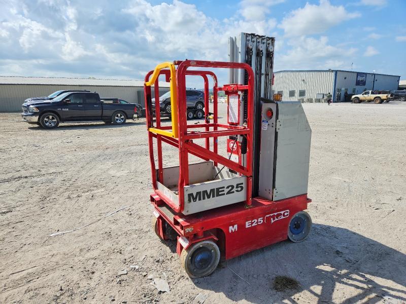 2021 MEC Mme25 Vertical Lift